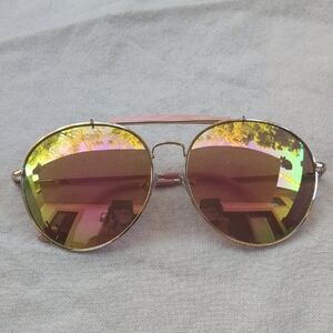 Gold Aviator Sunglasses